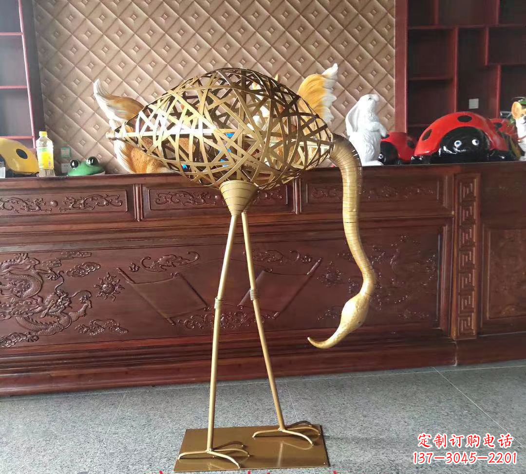 内江不锈钢丹顶鹤雕塑精美外形,传承中华文化