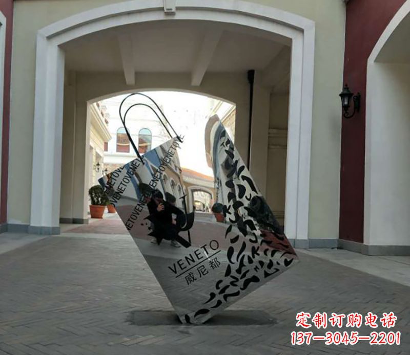 内江不锈钢镂空购物袋雕塑——艺术精美的装饰品