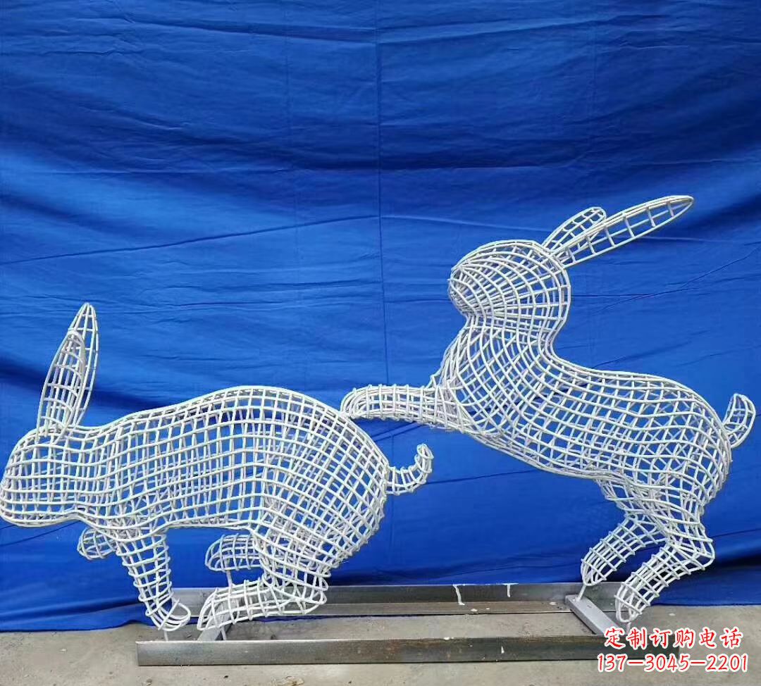 内江不锈钢镂空兔子精美雕塑展现可爱