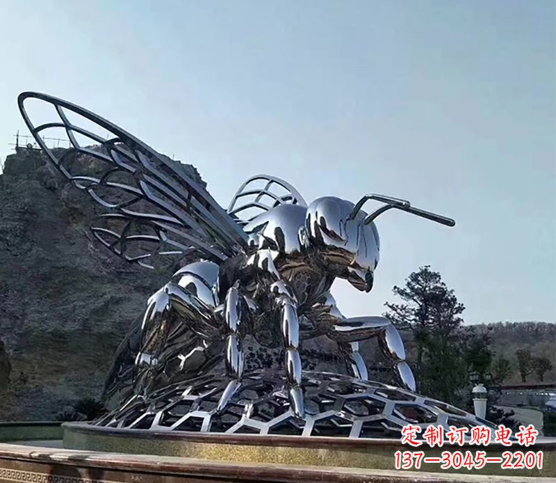 内江不锈钢蜜蜂雕塑精美雕塑点缀环境