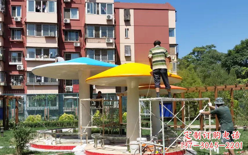 内江不锈钢蘑菇凉亭雕塑