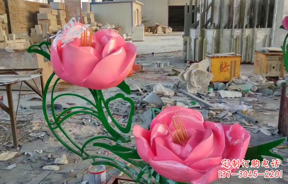 内江精美牡丹雕塑点缀景观