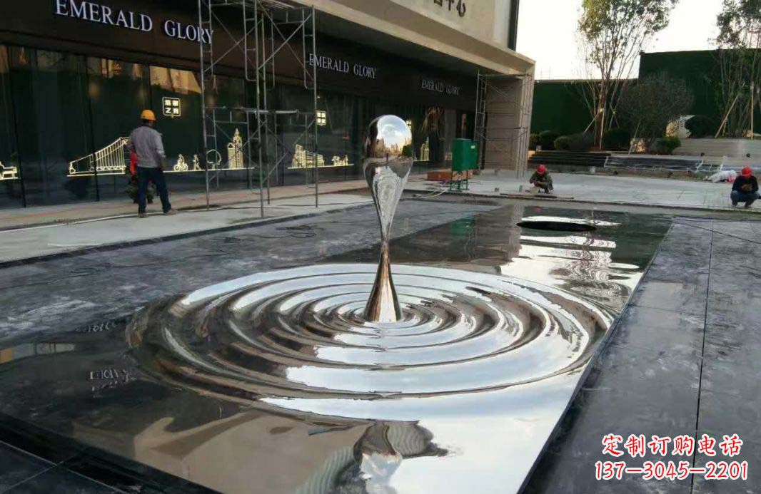 内江不锈钢水滴雕塑美丽的艺术表现