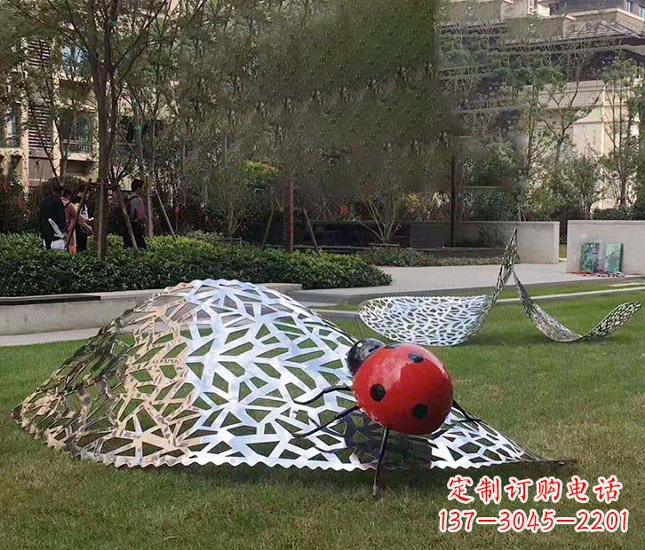 内江不锈钢瓢虫雕塑令人惊叹的艺术之美