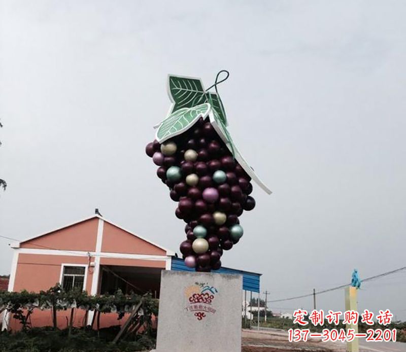 内江精美绝伦的不锈钢葡萄雕塑