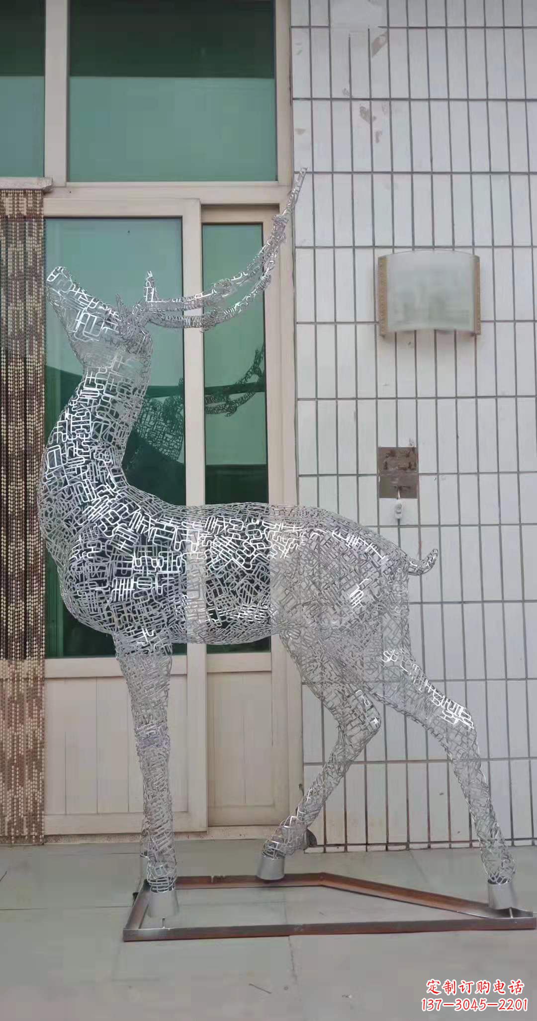 内江不锈钢铁艺动物雕塑——艺术与自然的完美结合