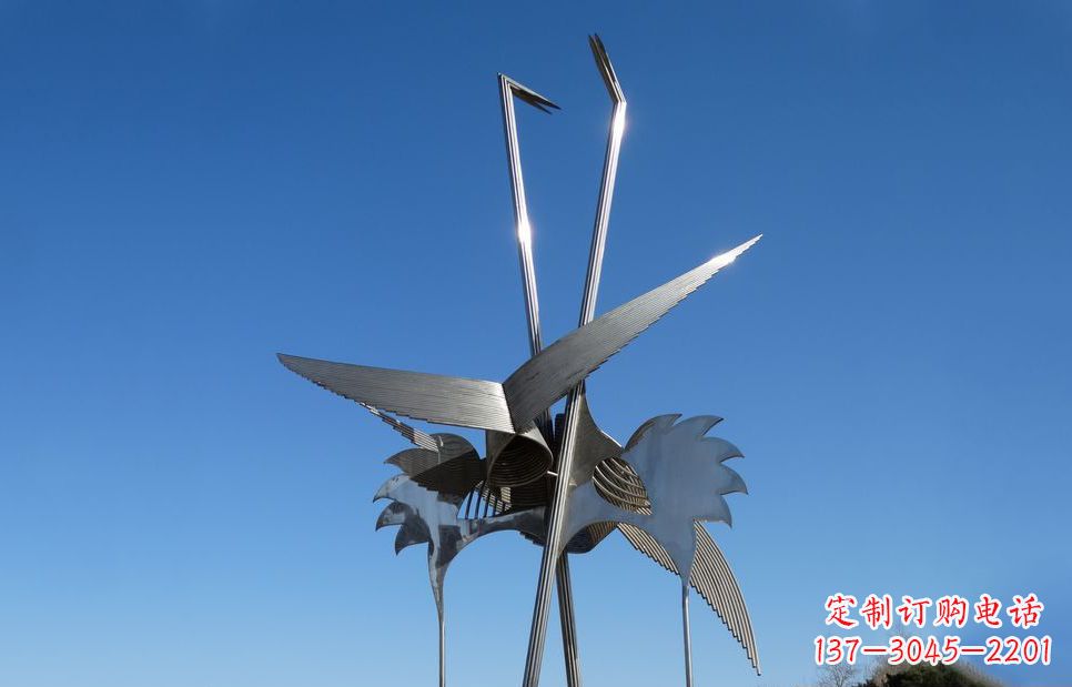 内江不锈钢鸵鸟雕塑精美外形、传神表现