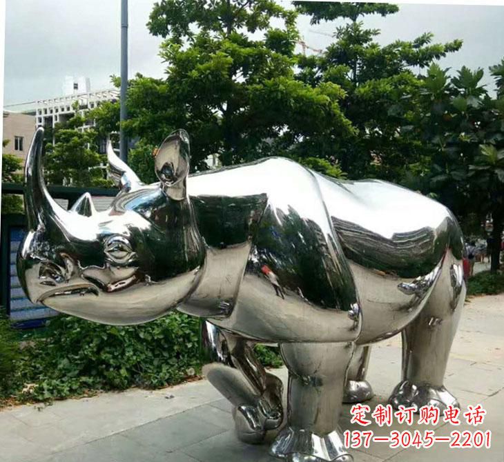 内江不锈钢犀牛雕塑传承自然之美