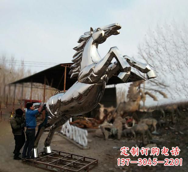 内江不锈钢现代动物马雕塑