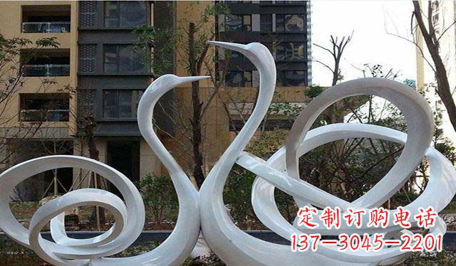 内江不锈钢小区美丽的天鹅雕塑