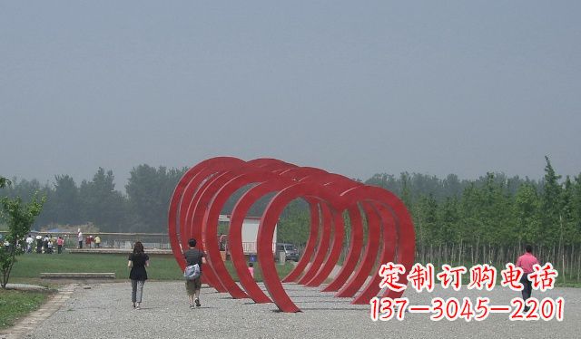 内江不锈钢心形拱门雕塑美丽而神圣