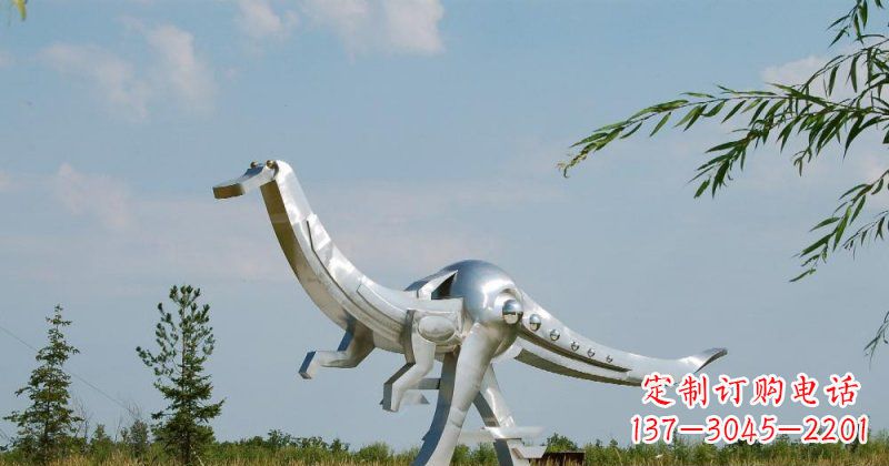 内江不锈钢鸭嘴龙雕塑传递自然之美