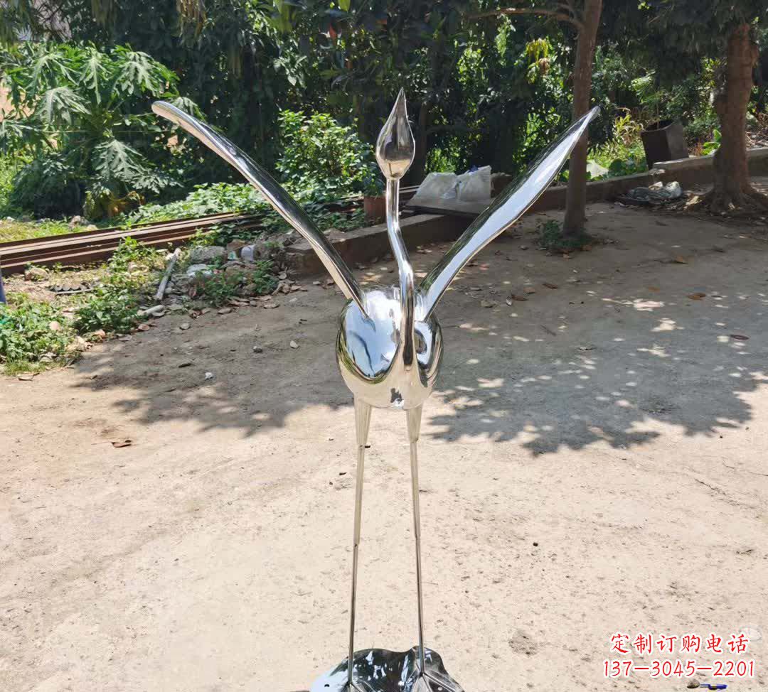 内江不锈钢仙鹤雕塑——传承灵动之美