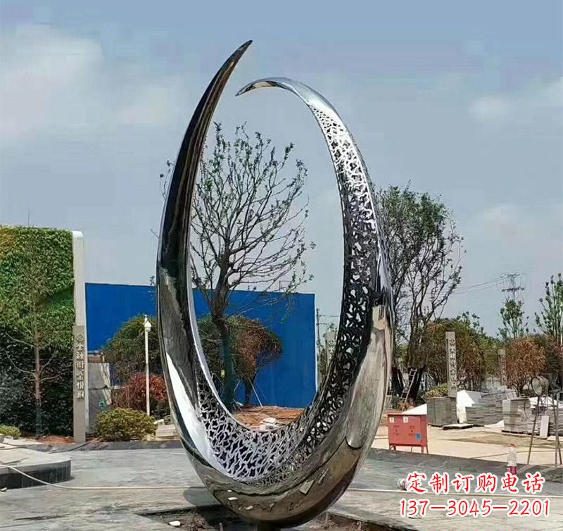 内江不锈钢圆环雕塑将艺术与实用结合