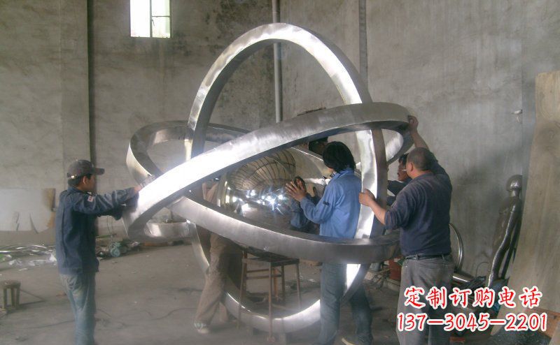 内江不锈钢圆环雕塑——艺术之美