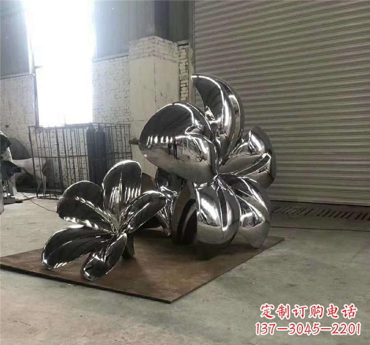 内江不锈钢植物镜面荷花雕塑——艺术的精美结晶