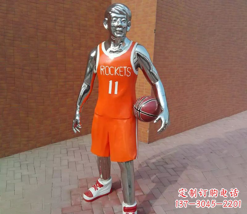 内江不锈钢足球人物景观雕塑