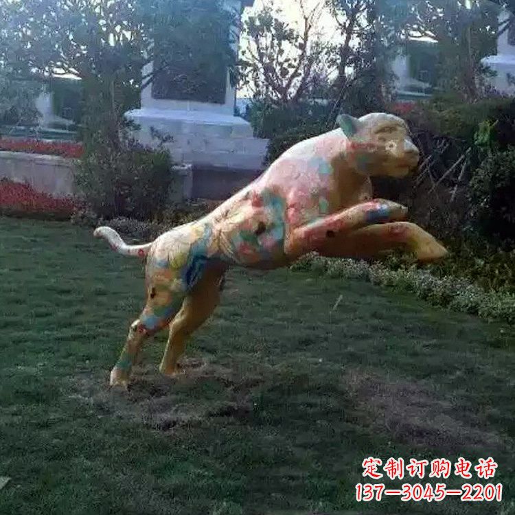 内江豹子玻璃钢雕塑——精美动物摆件