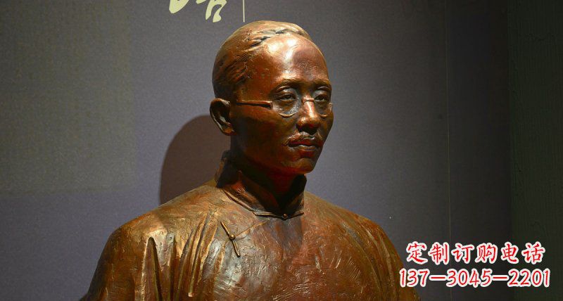 内江蔡元培——一位传奇民族英雄的雕塑