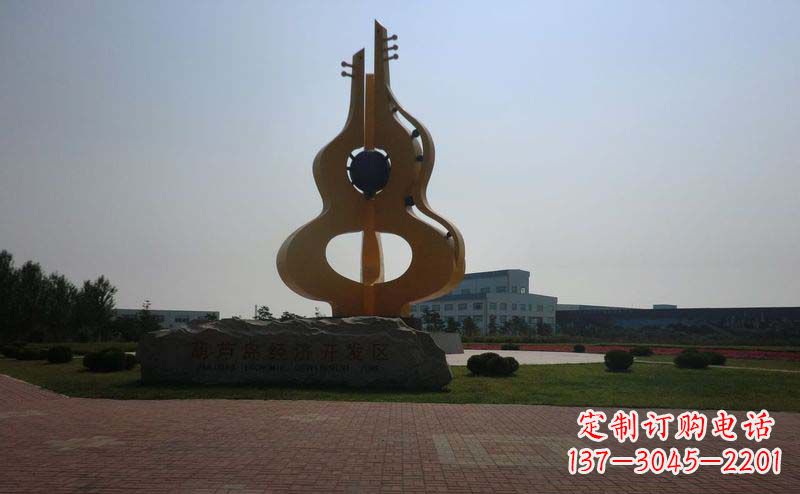 内江城市的不锈钢葫芦雕塑