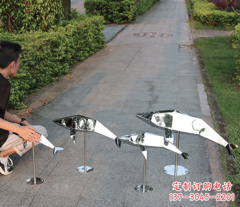 内江抽象不锈钢海豚雕塑