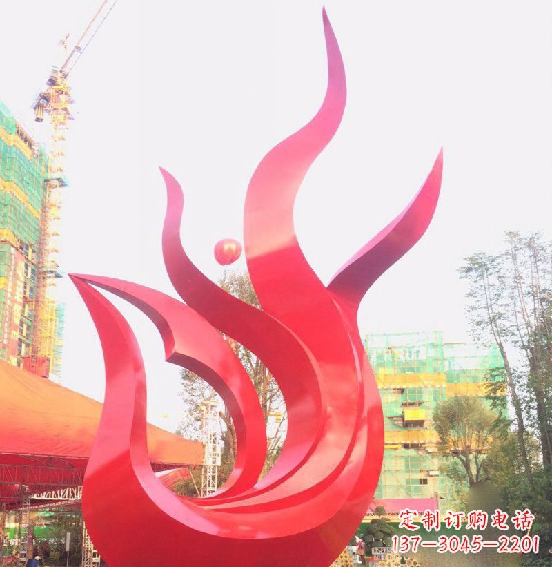 内江凤凰雕塑一座传承着历史文化的艺术品