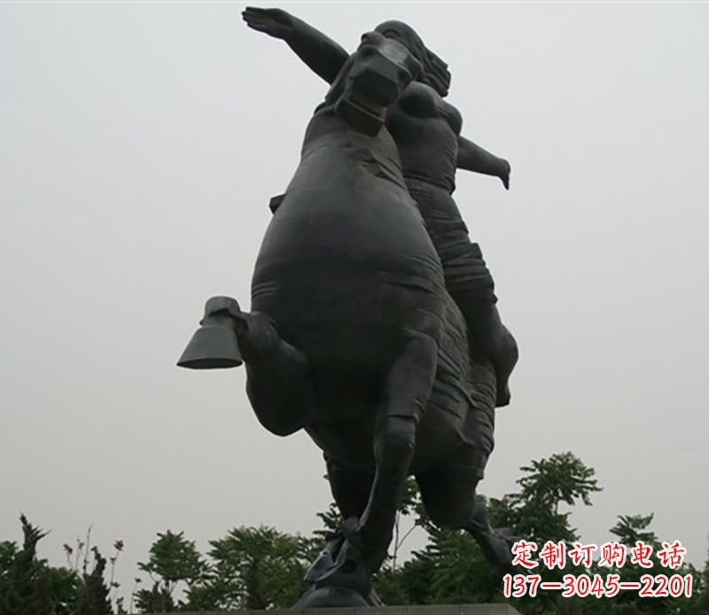 内江穿越时空铜人骑马铜雕
