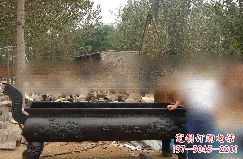 内江祠堂方形香炉铜雕