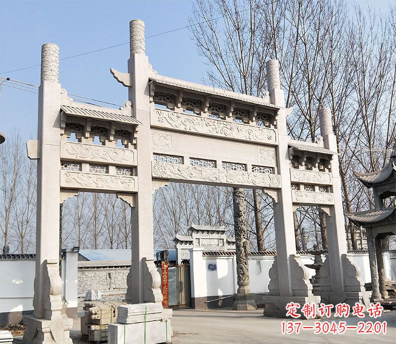 内江村口的珍贵文化——牌坊雕塑