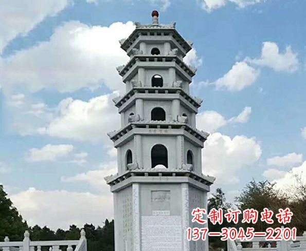内江神秘的宝塔雕塑