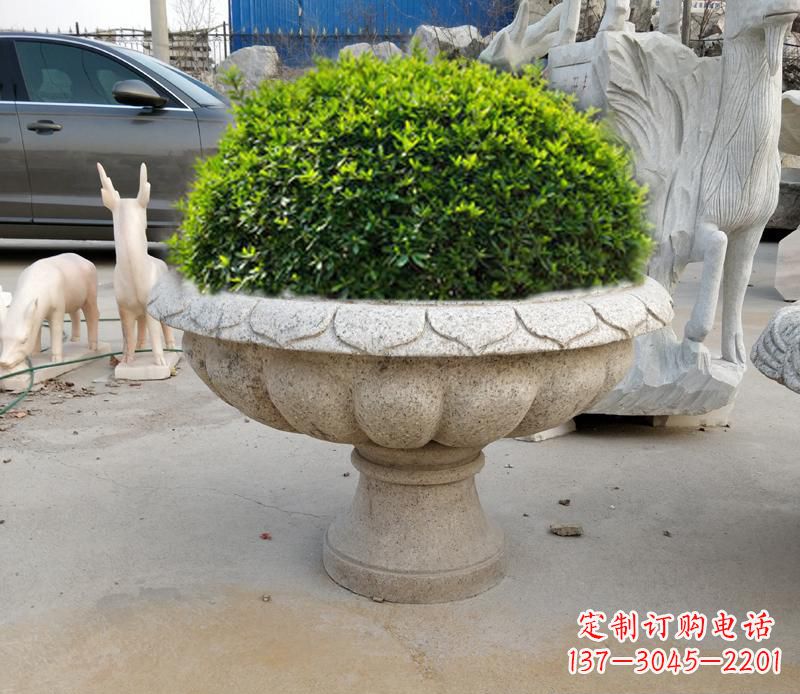 内江优雅大理石花盆雕塑
