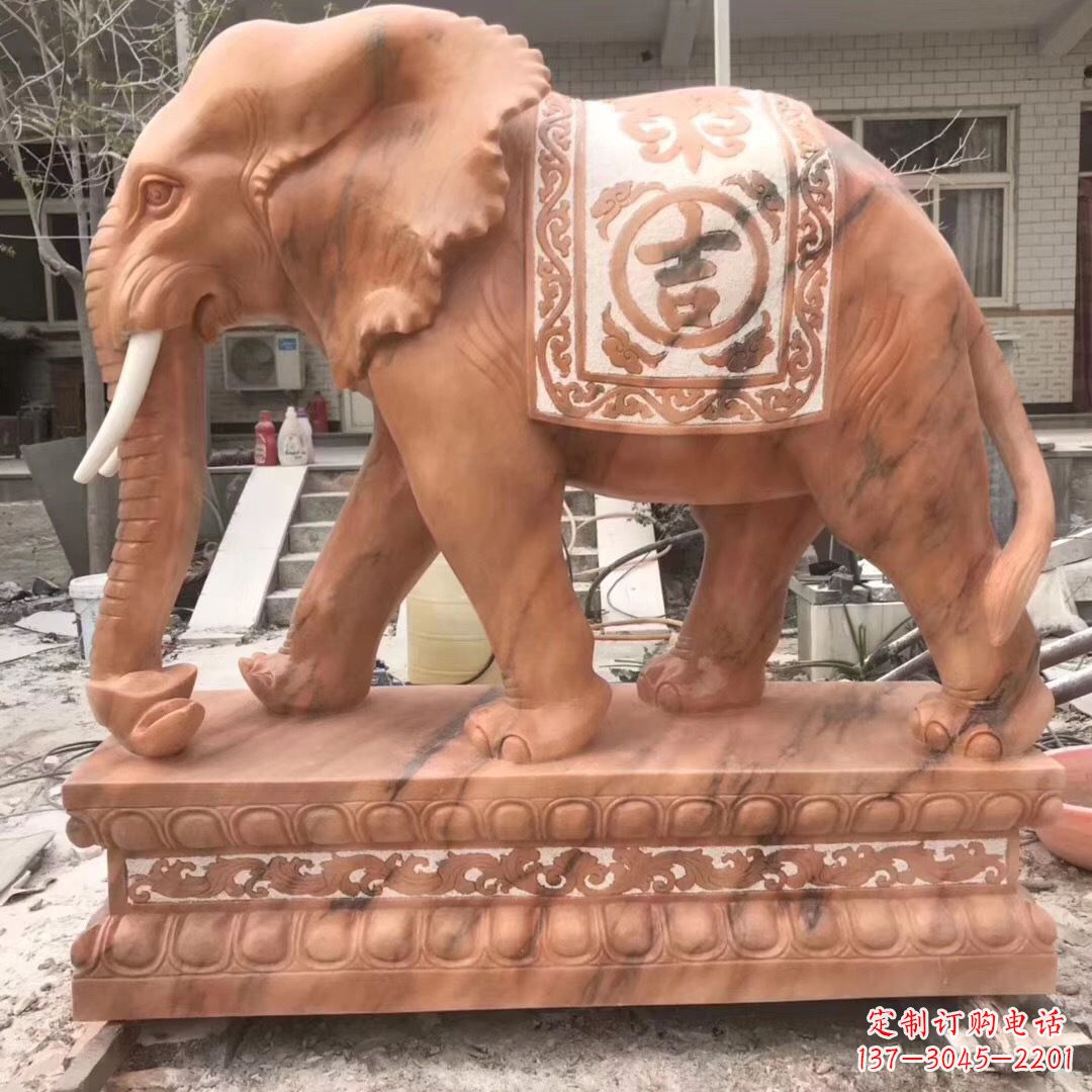 内江欣赏传统工艺精湛的大象雕塑
