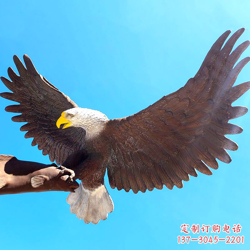 内江精致仿真老鹰玻璃钢雕塑