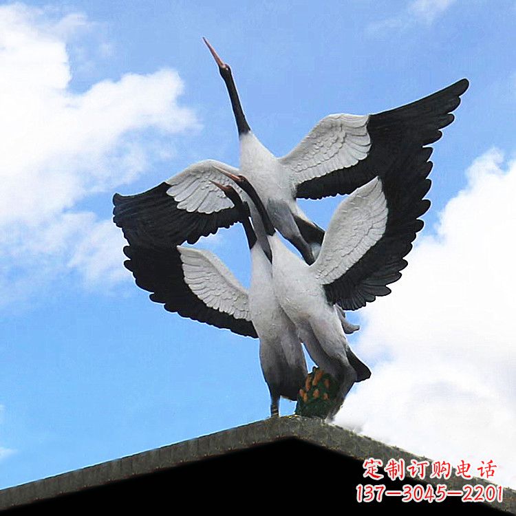 内江仙鹤玻璃钢景观动物雕塑