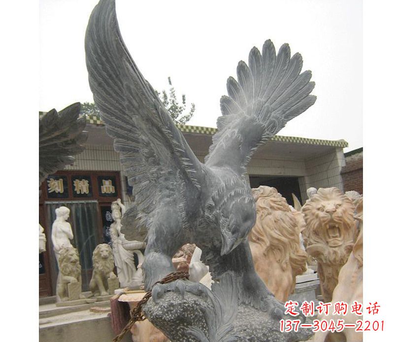 内江中领雕塑神秘的老鹰石雕