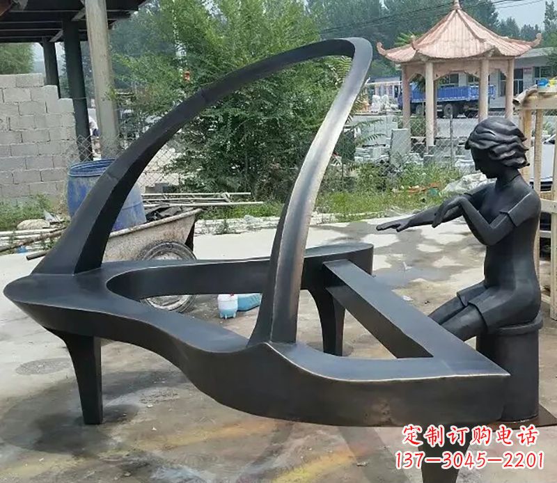内江钢琴抽象铜雕