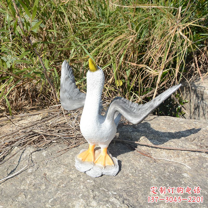 内江雕塑少女与和平鸽