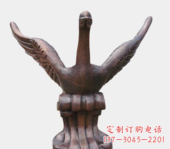 内江高级锻铜天鹅雕塑