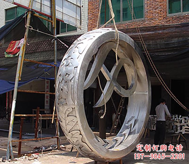 内江精致环形不锈钢景观雕塑