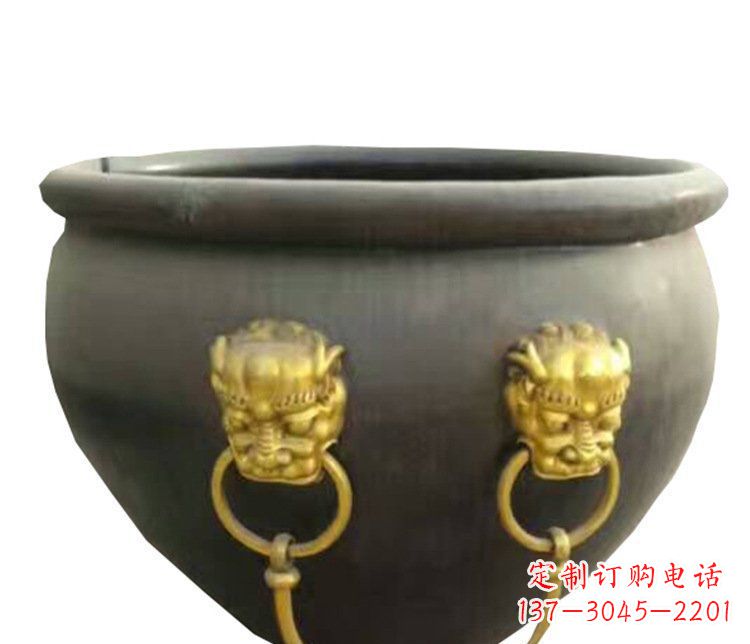 内江传统工艺鎏金狮子头水缸铜雕塑