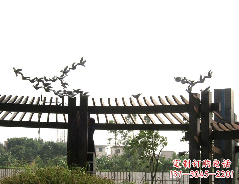 内江飞翔美景·鸽子雕塑