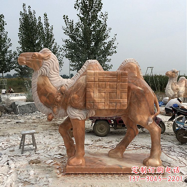 内江负重骆驼雕塑—晚霞之红