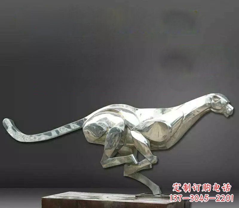 内江公园不锈钢奔跑的豹子动物雕塑