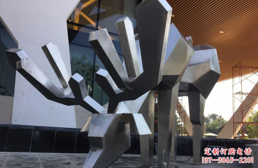 内江高端不锈钢抽象驯鹿雕塑
