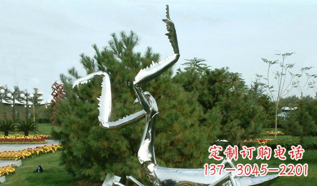 内江不锈钢螳螂雕塑