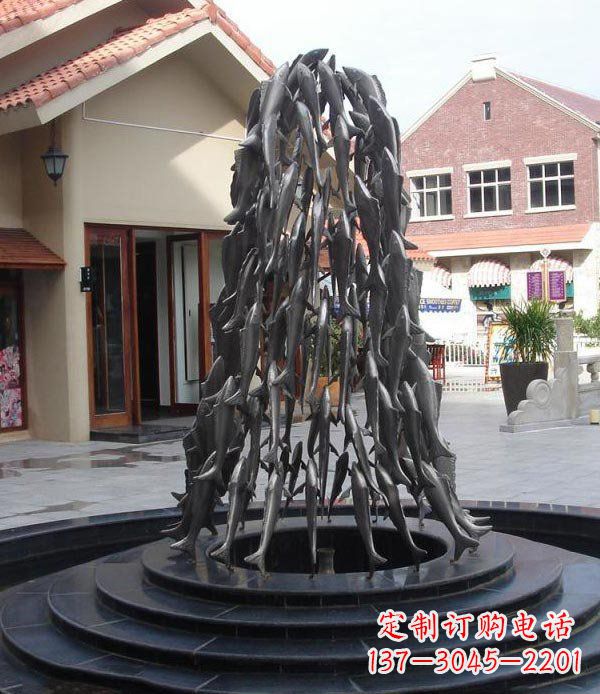 内江跃动的生命——景区向上游的鱼群喷泉雕塑