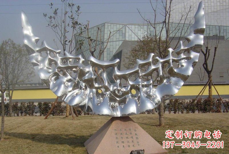 内江公园不锈钢月亮景观雕塑