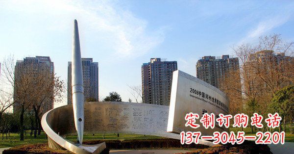 内江精美且精致的不锈钢钢笔雕塑