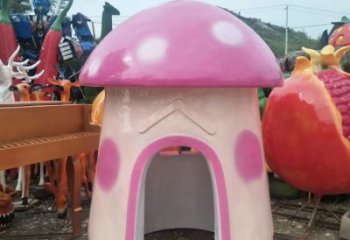 内江精致彩绘蘑菇屋雕塑