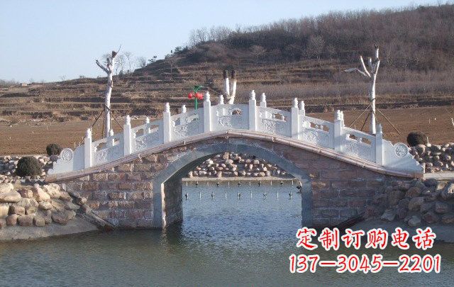 内江独特设计的拱桥石雕